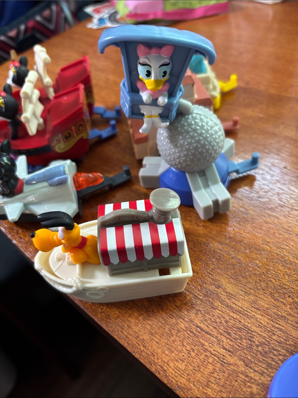 Disney Happy Meal Toys - Picture 2 of 3